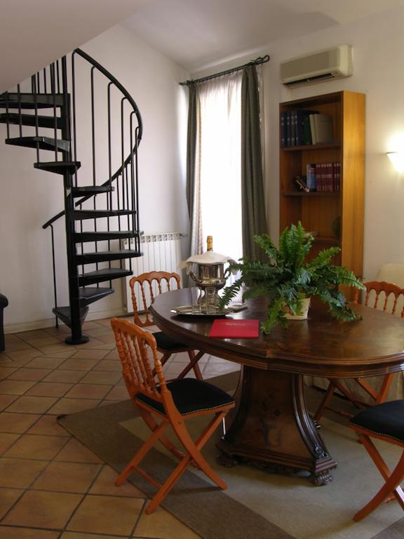 Residenza Monti Villa โรม ภายนอก รูปภาพ